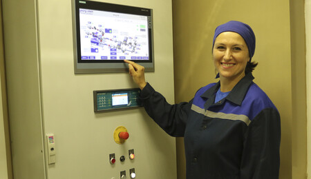 Валентина Ивановна Грибанова, аппаратчик дозирования пятого разряда